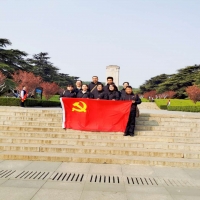 不忘初心--淮海戰(zhàn)役紀念塔緬懷革命先烈活動